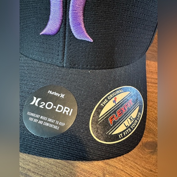 Hurley Black Hat with Purple Emblem - Picture 2 of 5